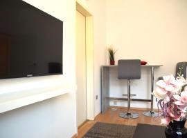 Hotel Foto: Cosy apartment in Oberhausen with balcony