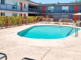 Fotos de Hotel: Modern Oasis near North Phoenix