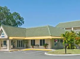 Days Inn by Wyndham Port Charlotte Town Center