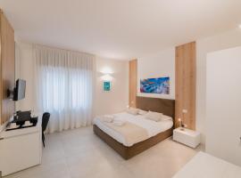Lo Studio di viale Lo Re camere & caffe’, hotel in Lecce