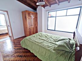 Hotel Photo: Hermoso departamento en Ambato