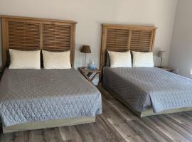 Boutique Hotel Room 8, hôtel à Northport