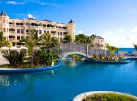 The Crane Resort, hotel in Saint Philip