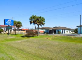 A picture of the hotel: Americas Best Value Inn & Suites-Foley