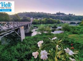 Foto di Hotel: The View Veliko Tarnovo Townhouse