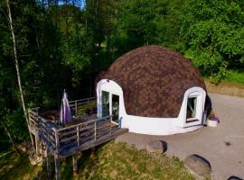 Kupolinis namelis, ξενοδοχείο σε Kilova II