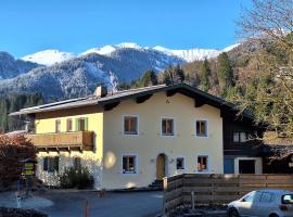 Фотография гостиницы: Familienfreundliches Apartmenthaus Thuss`n, ruhige Lage, im Herzen der Wanderregion Kitzbüheler Alpen und MTB Trails