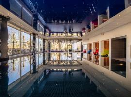 فندق كراون بلازا أنتويرب، فندق في أنتويرب