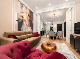 ホテル写真: CityCenter Magnific Gem - 2 BDR & 2 Baths