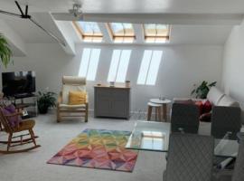 Хотел снимка: Stylish apartment in the centre of Hebden Bridge.