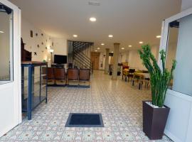 A picture of the hotel: Hostel El Campano