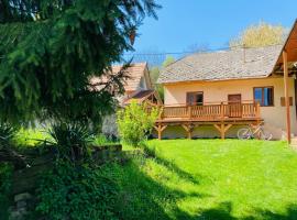 Tradičná kopaničiarska chalupa, hotel v destinaci Košariská-Priepasné