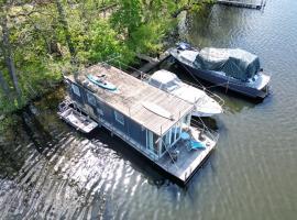 Foto di Hotel: Hausboot Insel Valentinswerder Berlin