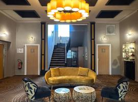 Grand Hôtel Filippo Strasbourg Nord, hotel in Niederbronn-les-Bains