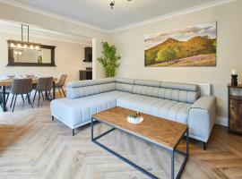 호텔 사진: Host & Stay - Roseberry Topping Townhouse