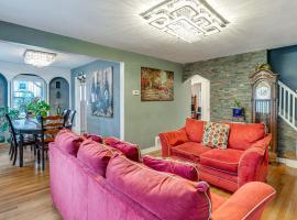 Hotel fotografie: Charming Bergenfield Retreat 16 Mi to Manhattan!