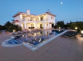 호텔 사진: Orchard Blossom Private Villa with Pool