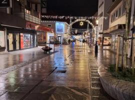 Foto di Hotel: Unik, stor leilighet i hjertet av Sandnes