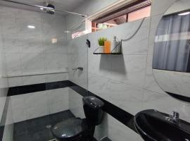 Hotel Photo: Habitaciones con baño privada Quiroga