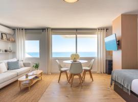 A picture of the hotel: Mimosas & Sea Views by ELE Apartments