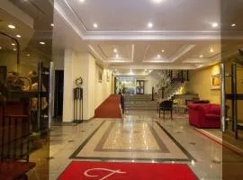 Trevi Hotel e Business, hotel in Curitiba