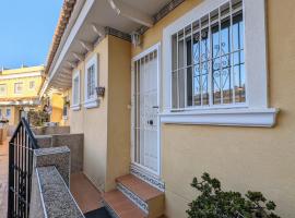 Ξενοδοχείο φωτογραφία: 2 Bedroom Algorfa Townhouse with Pool