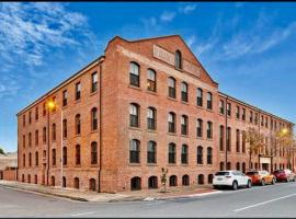 A picture of the hotel: The Loft @ Port Adelaide