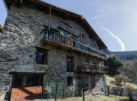 A picture of the hotel: Grand Chalet Vanoise - 12 pers