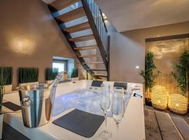 Hotelfotos: 50 Nuances d'Amour - Jacuzzi / Massage / Cinéma