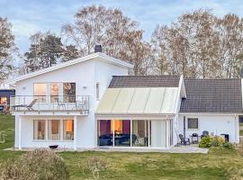 Hotel Foto: Beautiful Home In Nybrostrand With 3 Bedrooms And Wifi