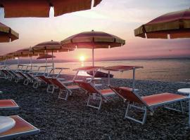 Foto di Hotel: Appartamento Castello: keep calm and stay in relax