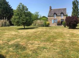 Hotel fotoğraf: Jasmin Cottage with seasonal Swimming Pool