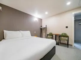 Y Motel