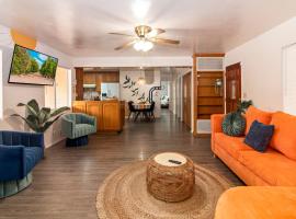 Hotel Foto: 9min to Univ of Redlands Spacious Boho Home 5min to Downtown DISCOUNTS