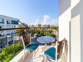 Hotel foto: Central Flat w Balcony 10 min to Hadrian Gates