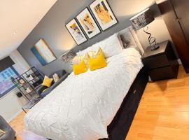 Hotel Photo: Perfectly Located City Centre Studio Apartment - West One with FREE WIFI, GYM ACCESS, NETFLIX