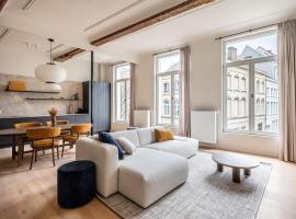 Hotel Foto: Stylishly renovated apartment overlooking the lively City Center