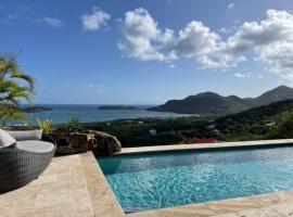 Hotel Photo: Sugar Loaf 4-bed House with Views to Die For!