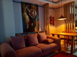 Gambaran Hotel: Free House, elegant, fully equipped with sought after location in the city