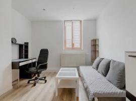 Hotel fotografie: Beautiful fully renovated apartment