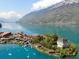 Gambaran Hotel: Romantic Swiss Alp Iseltwald with Lake & Mountains