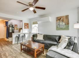 ホテル写真: Charming Conroe Studio about 14 Mi to Lake Conroe!