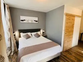 Logis Hôtel Le Relais Des Remparts