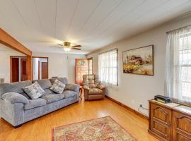 Hotel Photo: Pet-Friendly Onia Vacation Rental with Private Deck!