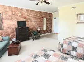 Eagles Nest Inn