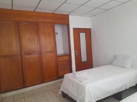 A picture of the hotel: Alojamiento David