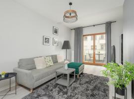 Hotel Photo: Bright Apartment with Balcony and FREE GARAGE Poznań by Renters