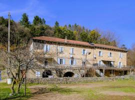 Fotos de Hotel: Beautiful Home In Les Salelles With Wifi