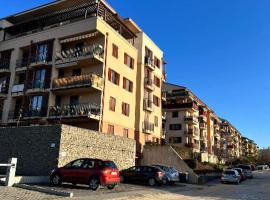 A picture of the hotel: DunaVera Apartman