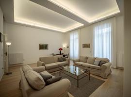 Фотография гостиницы: Luxury apartment in Naples